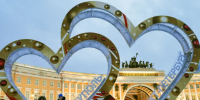 Инсталляцию «Два сердца», посвящённую Мариуполю, демонтировали с Дворцовой площади