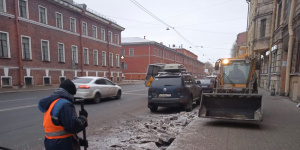 Дворникам и механизаторам повысят в Петербурге зарплату