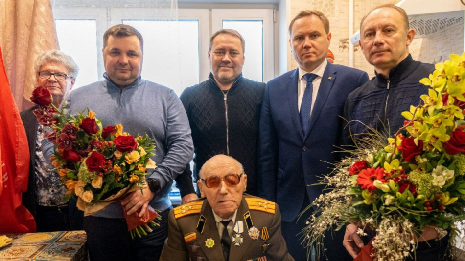 Ветерану войны Валентину Рослякову из Сестрорецка исполнилось 107 лет