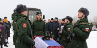 В Киришах простились с погибшим в зоне СВО сержантом Сергеем Бабушкиным