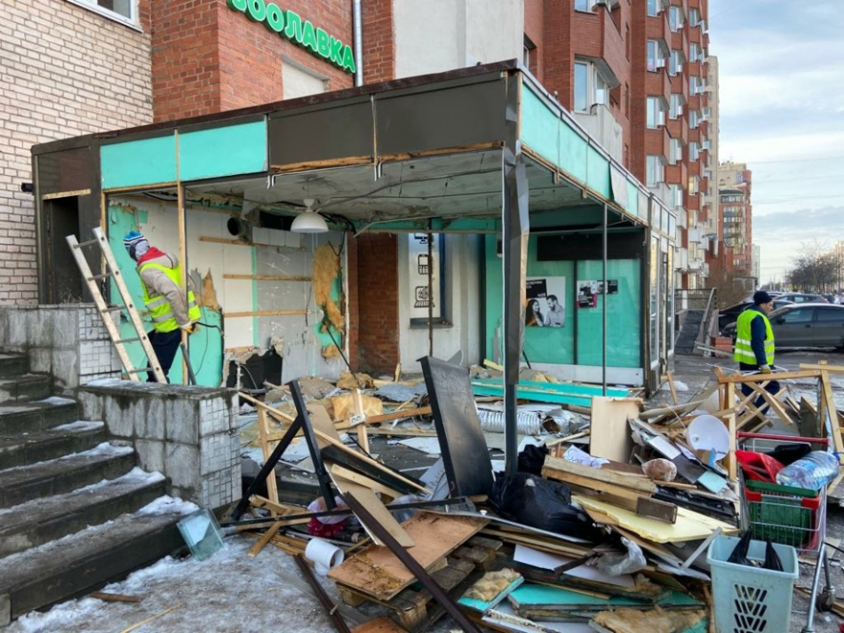 В Петербурге еще 16 земельных участков освобождено от незаконных объектов торговли