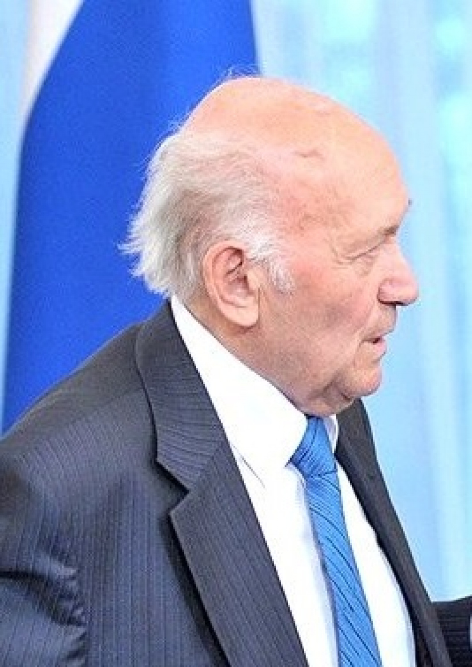 На 85-м году жизни скончался автор проекта Конституции РСФСР Владимир Кабышев