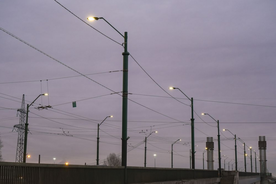 На Невском путепроводе модернизировали освещение 