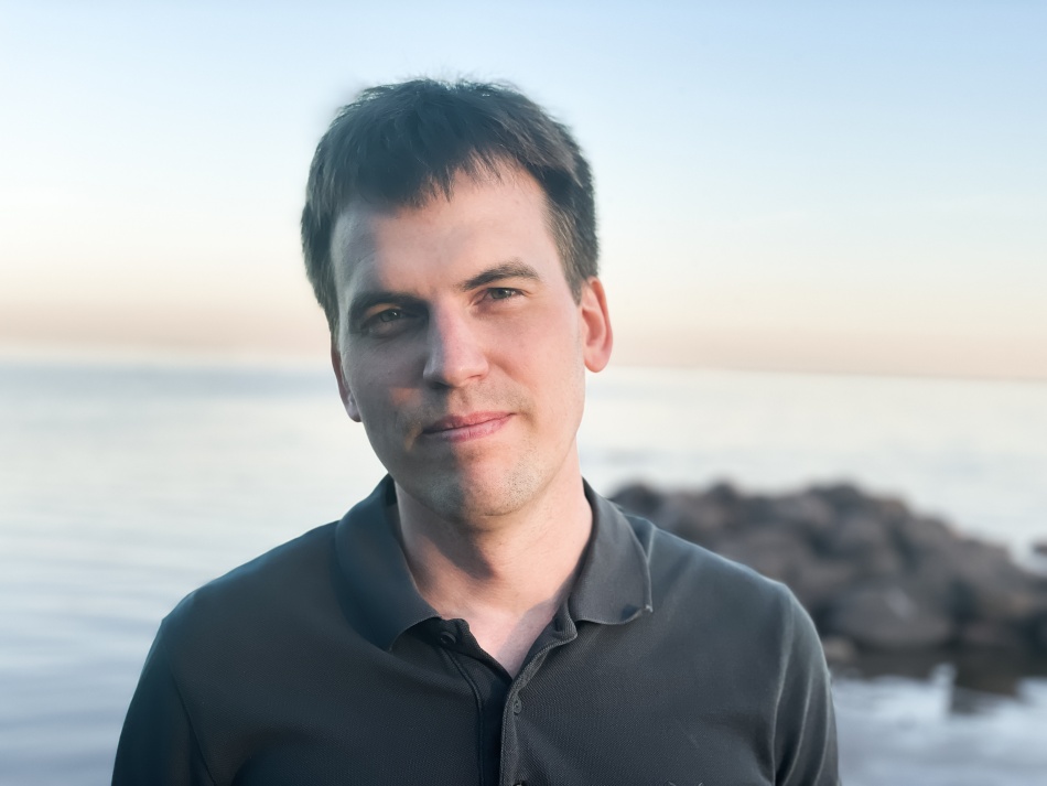 «Неигровое кино не терпит фальши»: режиссер Константин Селин о фильме «Живой» и состоянии доккино в интервью Peterburg2