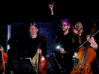 Фото Концерт при свечах Мировые рок хиты на виолончелях