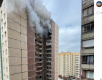 Сильный пожар в доме на улице Десантников потушили