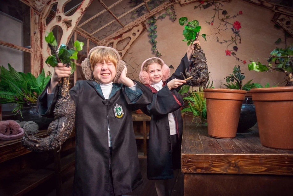 Отправиться в Хогвартс, собрать лего и научиться играть в гольф: чем занять детей в майские праздники в Петербурге