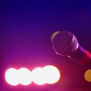 Открытый микрофон в баре Сплетни