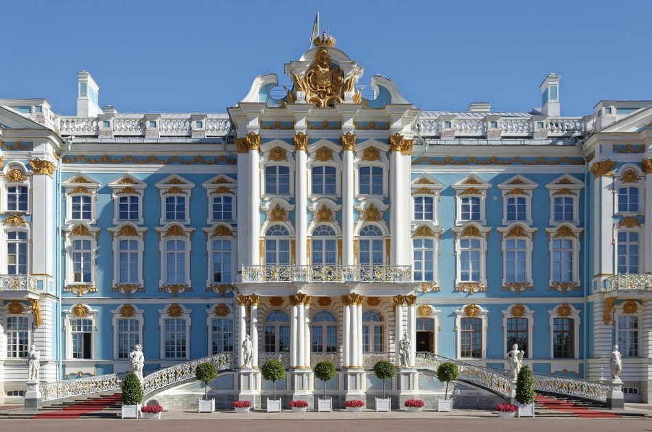 Открытая крыша Roof Place, фестиваль Odyssey и кино под открытым небом: куда пойти в Петербурге 23 – 29 июня