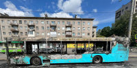 Прокуратура проводит проверку в связи с возгоранием пассажирского автобуса в Петербурге 
