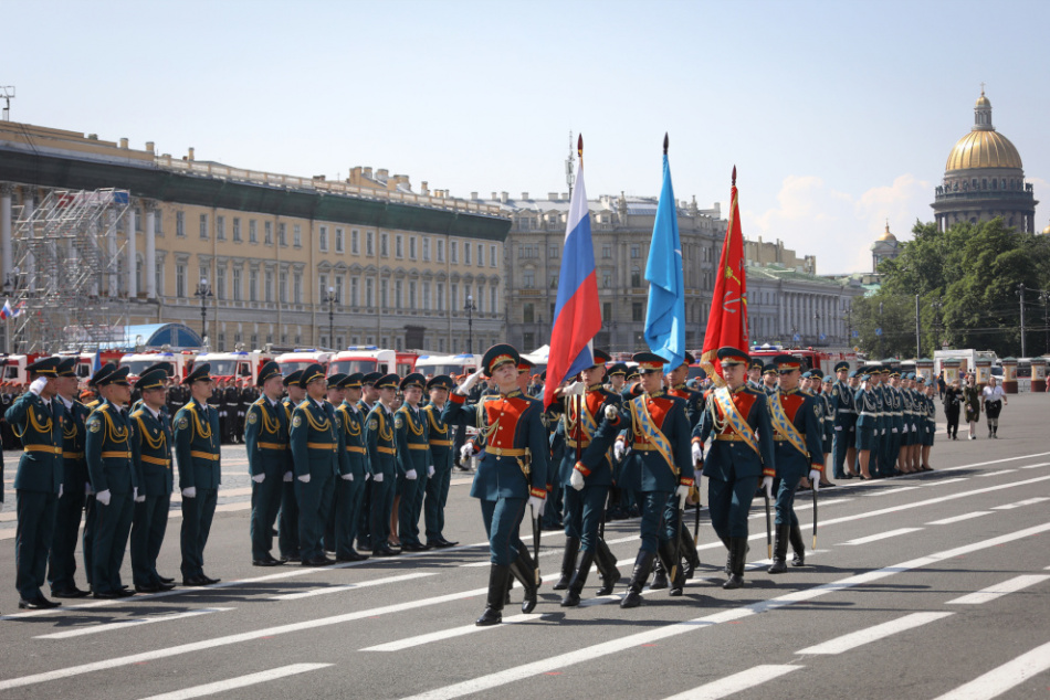 На Дворцовой торжественно отметили юбилей пожарной охраны