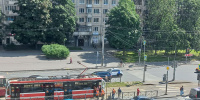 Трамваи временно поменяли маршрут из-за ДТП на проспекте Энгельса