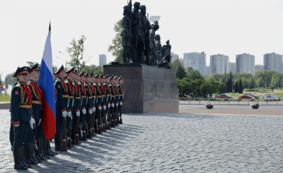 Ленты Ленинградской Победы будут раздавать 18 января около всех станций метрополитена
