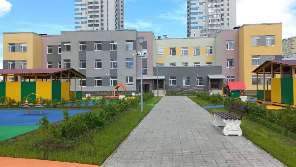 На Муринской дороге закончили строить детский сад на 160 мест