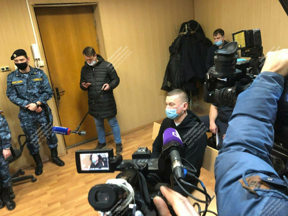 В Петербурге судят бывших глав районов за хищения на сотни миллионов рублей