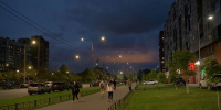 Прибрежную улицу в Рыбацком осветили 146 новых фонарей