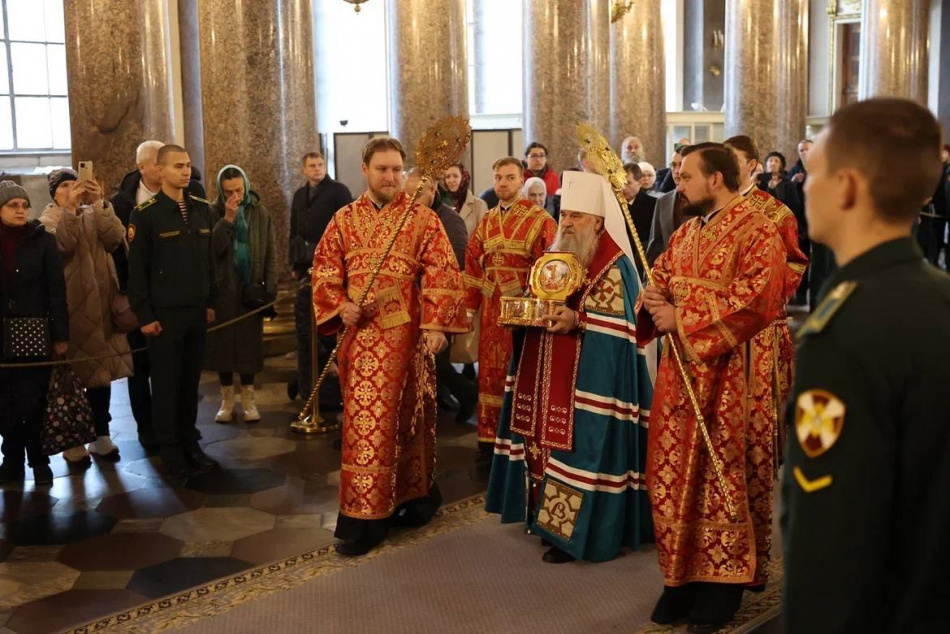 75 тысяч человек приложились к мощам Георгия Победоносца в Казанском соборе