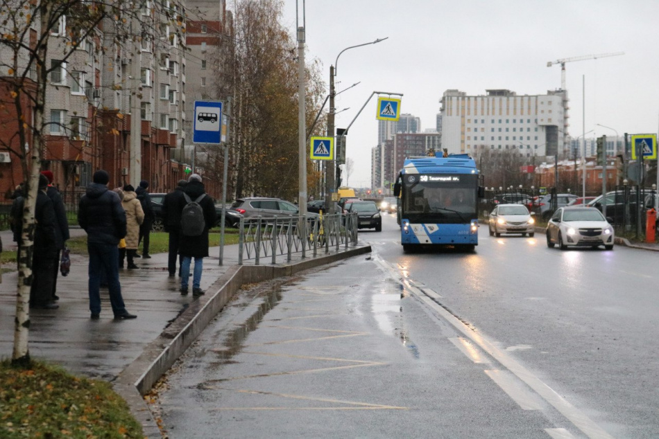Троллейбус №50 начал ходить до новых жилых кварталов на Глухарской и Плесецкой