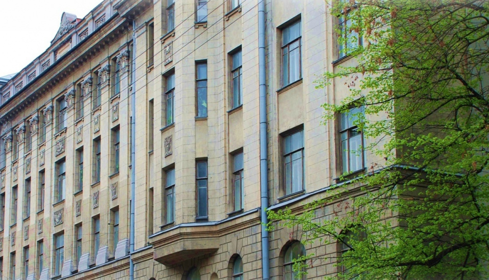Санкт‑Петербургская академия постдипломного педагогического образования имени К.Д.Ушинского отмечает 85 лет