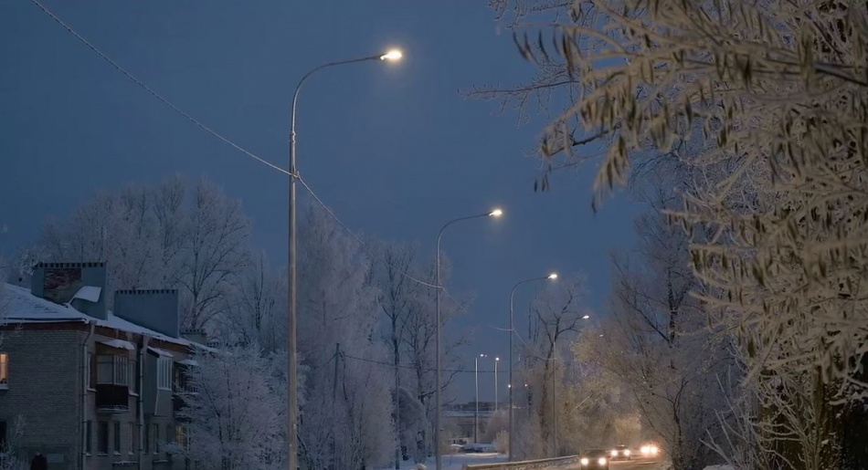 Тепловозную улицу у станции "Рыбацкое" осветили 95 светодиодных фонарей