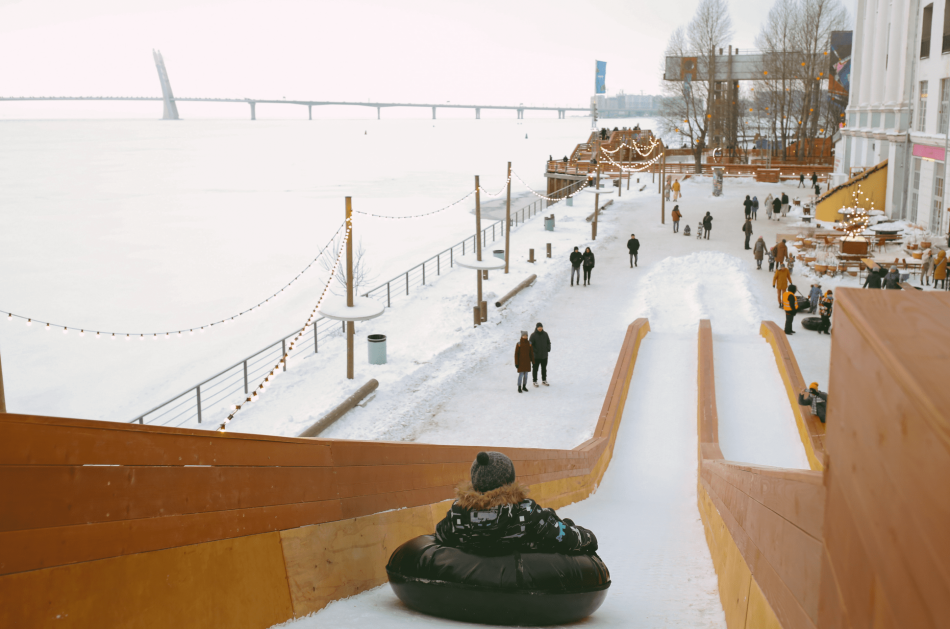 В Севкабель Порту открыли «Горку у моря»