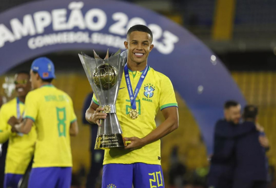 "Зенит" купил 17-летнего бразильца Педро за 9 млн евро
