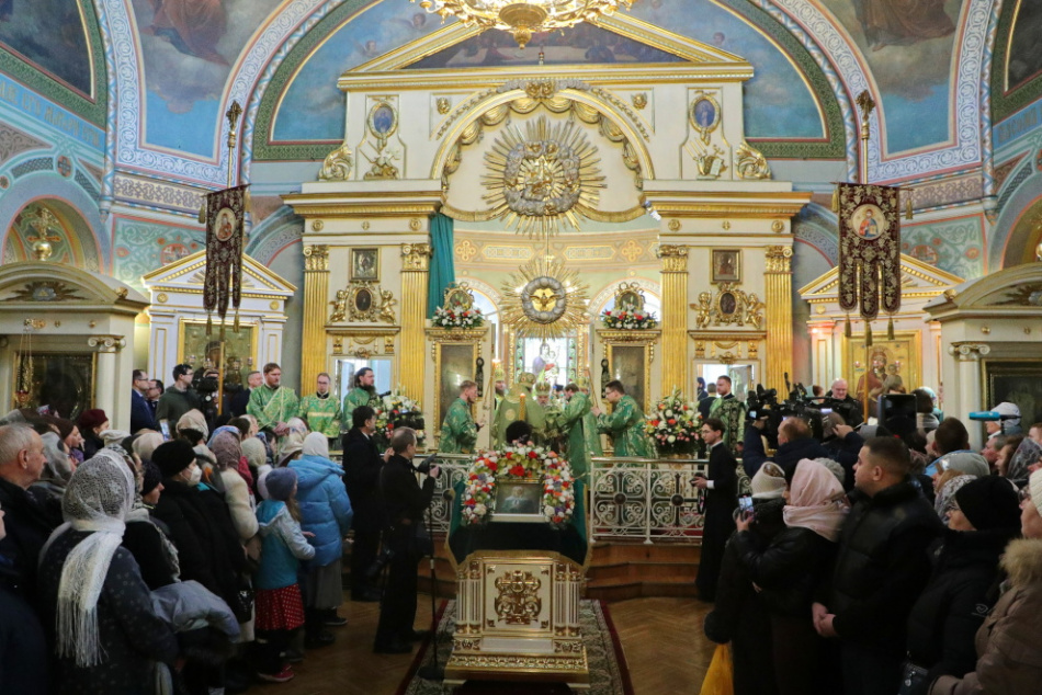 В Петербурге прошло праздничное богослужение в честь блаженной Ксении Петербургской