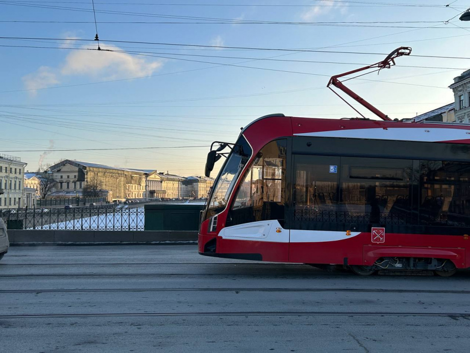 Какие изменения произошли в работе общественного транспорта в Петербурге
