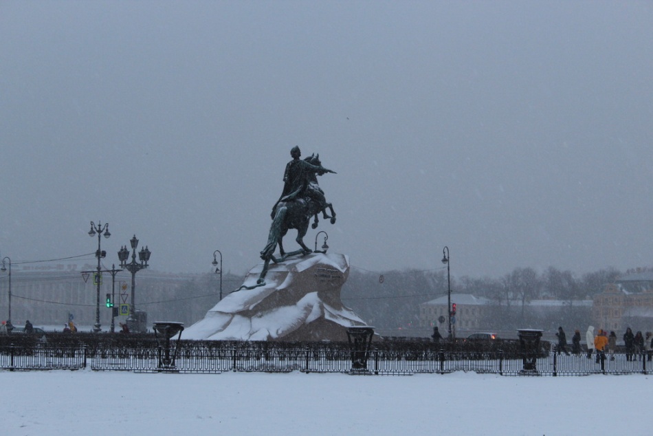 «СерьГа», танковые заезды и бенефис Юрия Гальцева: как отпраздновать 23 февраля в Петербурге