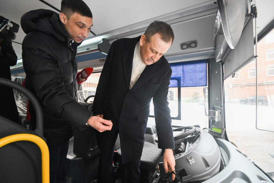 Новые автобусы выходят на маршруты трех районов Ленобласти