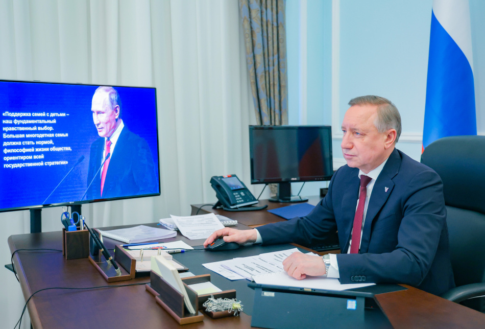 Социальный кодекс Петербурга отредактируют по поручениям Путина о поддержке многодетных семей