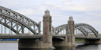 В ночь на 26 марта в Петербурге разведут четыре моста 