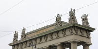 Названы сроки завершения реставрации Московских триумфальных ворот