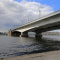 На мосту Александра Невского загорелся контактный провод 