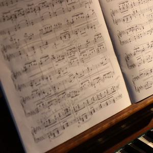 Спектакль "Блуждающие звёзды"