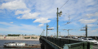 Ночью в Петербурге столкнулись два теплохода