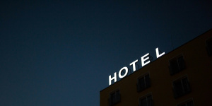 В преддверии ПМЭФ стоимость проживания в отелях выросла в три раза 