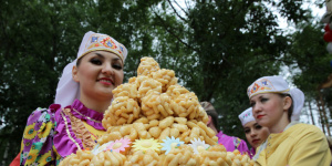 Задобрить могущественных духов: в России начали праздновать Сабантуй
