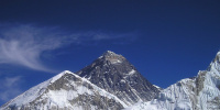 Эверест начали «очищать» от тел погибших альпинистов из-за глобального потепления