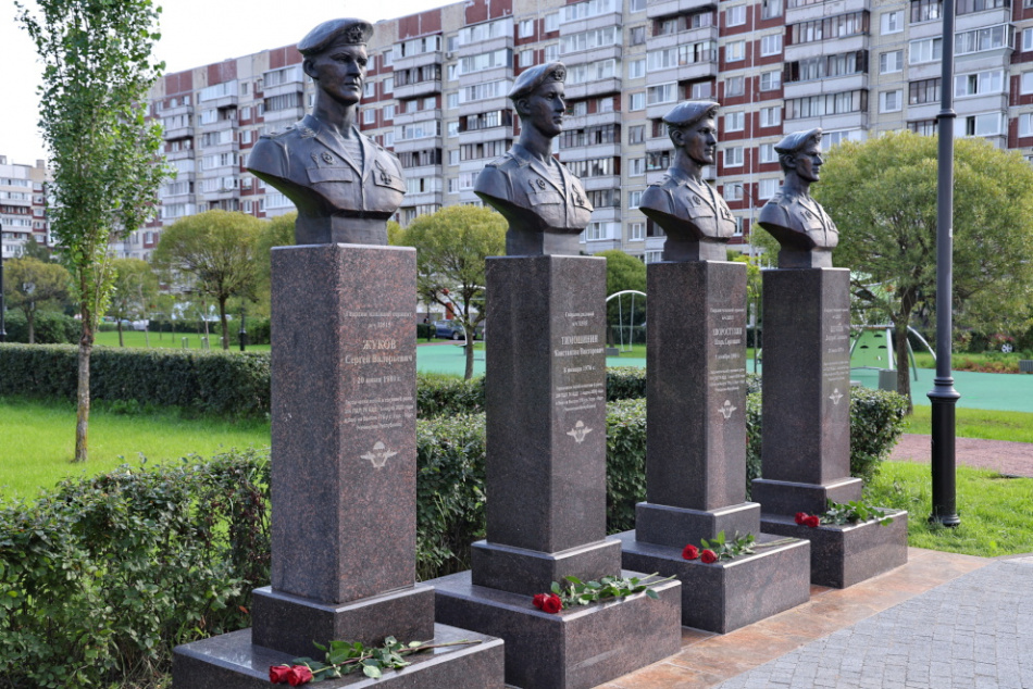 Парк Боевого Братства открыли в Санкт-Петербурге