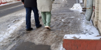 Двое петербуржцев попали в больницу из-за падения на гололеде