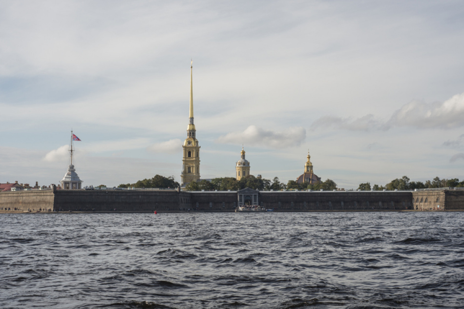 Традиции полуденного выстрела в Петербурге исполняется 160 лет