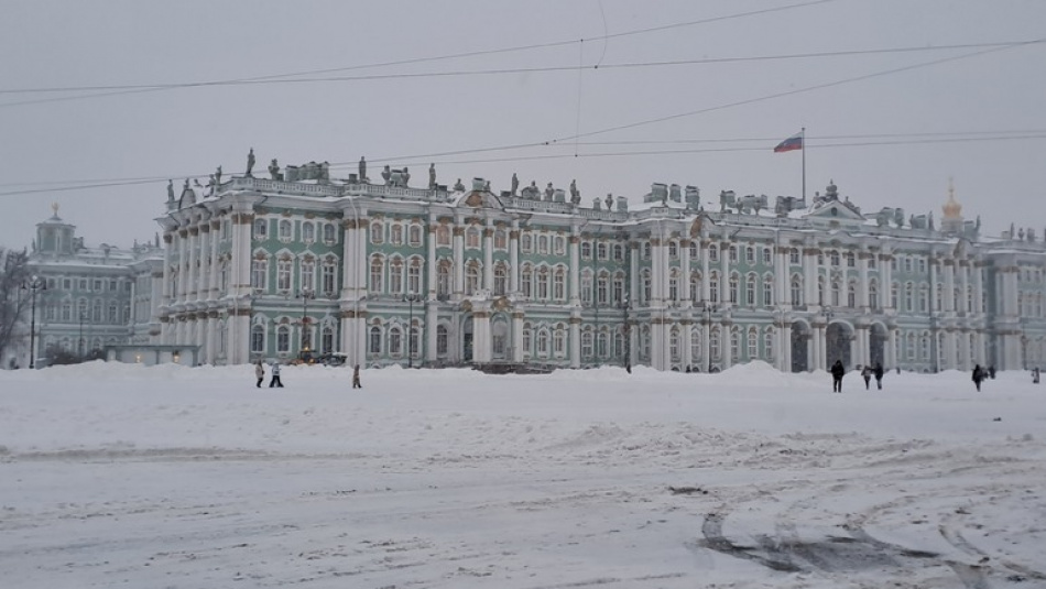После мощного снегопада в Петербурге похолодает до -14°C