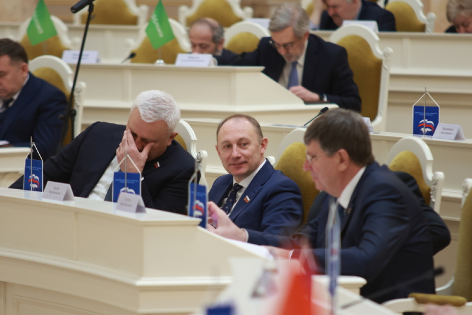 Депутаты против упрощения системы появления «кондиционеров и ларьков» в центре Петербурга 