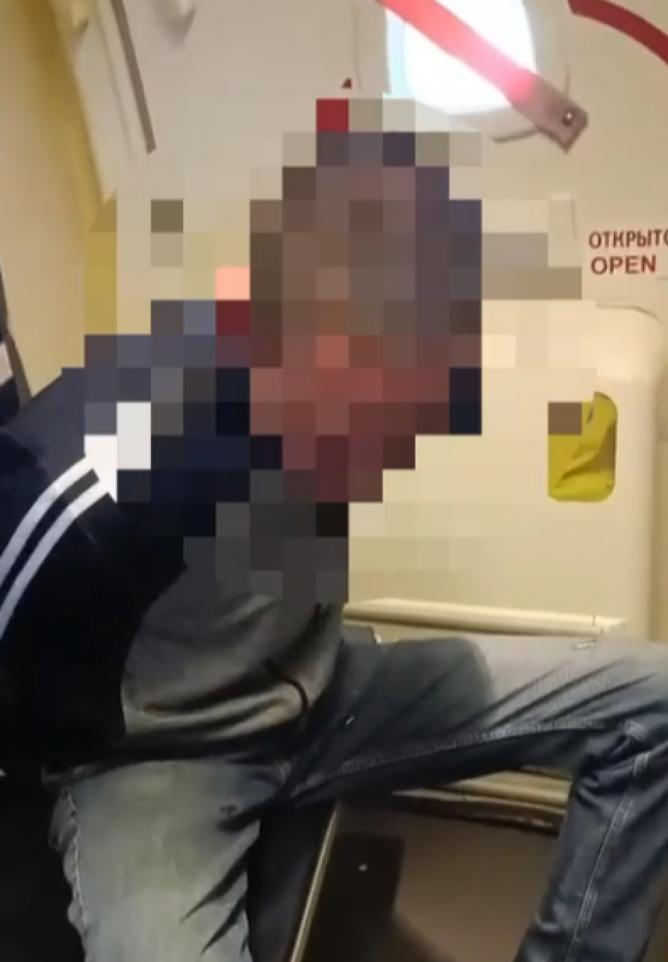 Дебошир авиарейса Уфа - Санкт-Петербург привлечен к уголовной ответственности