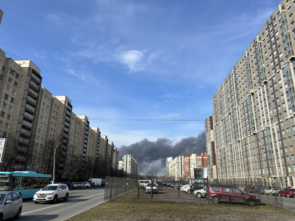 Воздух после пожара в Московском районе Петербурга соответствует нормам