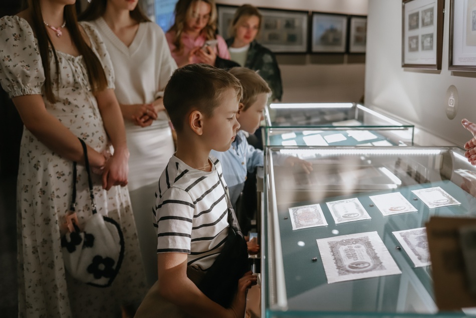 Дрейф на Северном полюсе, котошедевры и герои медицины: гид по детской программе «Ночи музеев» 2025