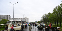 В Петербурге стартовал парад ретро-автомобилей В Петербурге стартовал парад ретро-автомобилей
