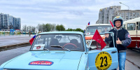 В Петербурге раллийная Lada и ГАЗ-2410 приняли участие в ретро-параде В Петербурге раллийная Lada и ГАЗ-2410 приняли участие в ретро-параде