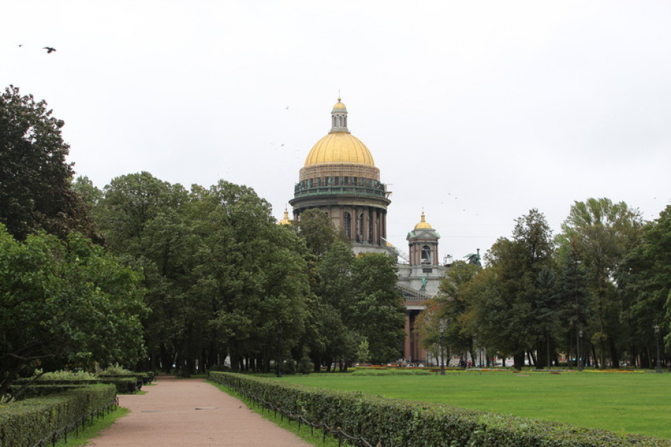 Депутаты Петербурга приняли закон о расширении зеленых зон